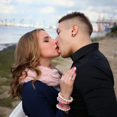 Tube Dupe Wtf Pass Sofi Goldfinger In Passionate First Date Sex On A Beach