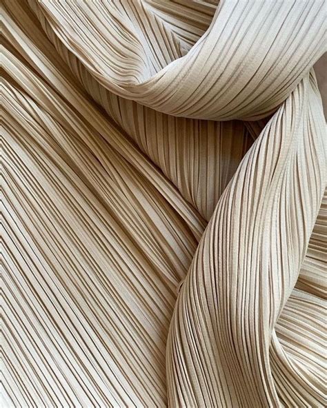 Пин от пользователя Zerrin Ismam на доске Dress | Ткань, Дизайн, Текстуры