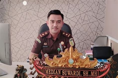 Kejaksaan Negeri Pringsewu Beserta Jajaran And Stap Mengucapkan Hut Ke 07