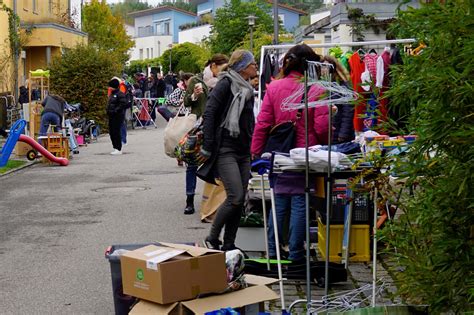 Traditioneller Flohmarkt für den guten Zweck im Feinerweg Haarer Echo