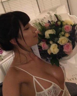 Famous Ex British Airways Stewardess Laura Laine Porn Pictures XXX Photos Sex Images