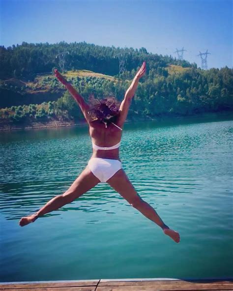 Loose Women S Saira Khan Strips Naked After Wowing Fans With Body Transformation Daily Star