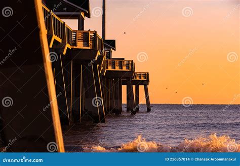 Jennette S Fishing Pier In Nags Head North Carolina At Sunrise Stock