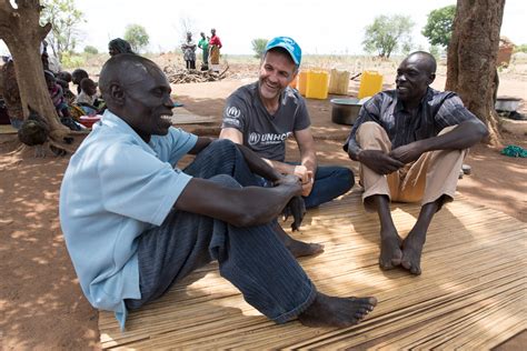 Khaled Hosseini conmemora la llegada del millonésimo refugiado