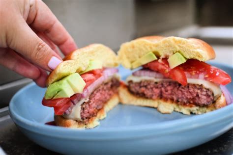 How to Make Burger Patties Perfectly Each Time With 5 Easy Tips!