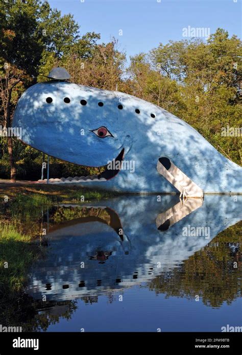 Blue Whale Route 66 Hi Res Stock Photography And Images Alamy