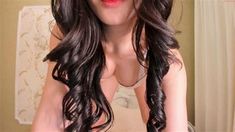 Junge asiatische Stunnerin schockiert mit ihrem erstaunlichen Körper hartem Sex xHamster