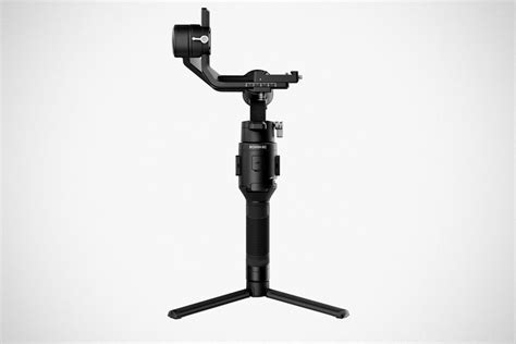 Meet DJI’s New Single-handed 3-axis Stabilizer For Mirrorless Cameras ...