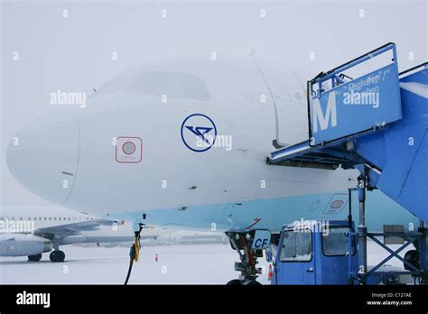 Snow Winter Passenger Stairs Condor Airbus A320 Airplane Munich