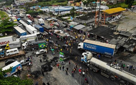 Rodovias federais permanecem sem bloqueios e interdições caem para 13