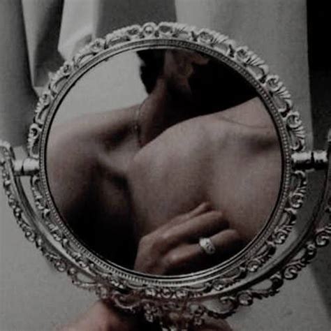 Pin By Vani On Guardado R Pido Gay Aesthetic Character Aesthetic Dark Aesthetic