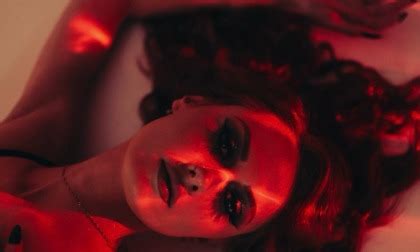 Goth Red Fox Live Vr Porn And Vr Cam Girl Sex Shows Vrporn