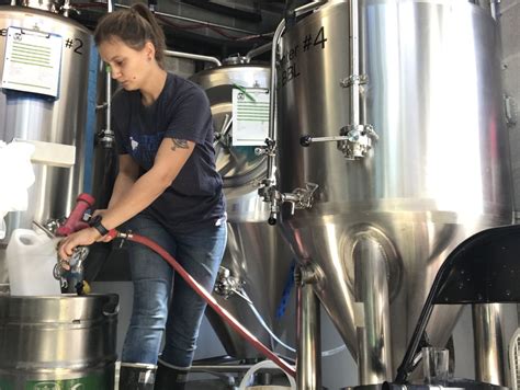 Local Beer Fans Meet Huntsvilles Only Female Head Brewer