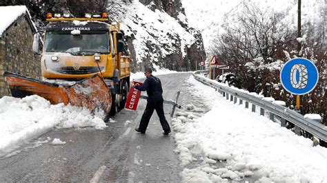 El Tiempo La Borrasca Elsa Trae Vientos Huracanados Y Fuertes Lluvias