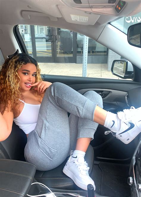 Giselle Lynette on Twitter: "sushi run 🍣…