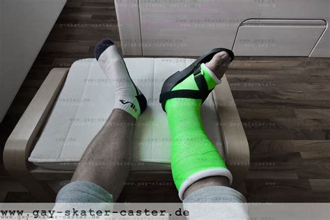 Knee Archive The Gay Skater Caster