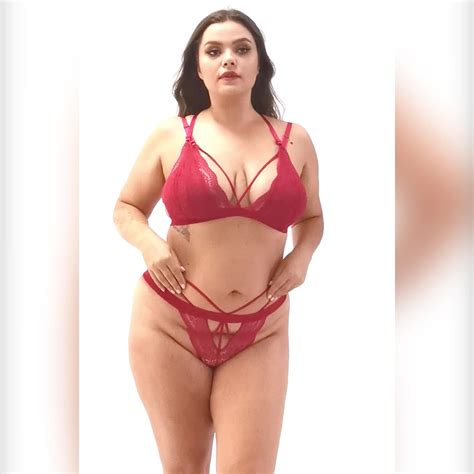 Hot Sale Female Diaphanous Lace Super Plus Size Sexy Lingerie Big Breasted Bra Brief Set