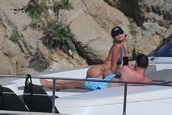 Swimwear Emily Ratajkowski Wearing A Bikini On A Yacht In Mykonos