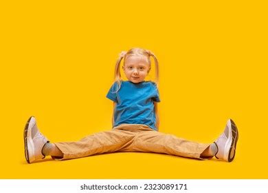 Blonde Legs Spread Royalty Free Images Stock Photos Pictures Shutterstock