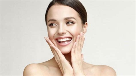 8 Tips Agar Wajah Tetap Sehat Dan Glowing Saat Menjalankan Puasa