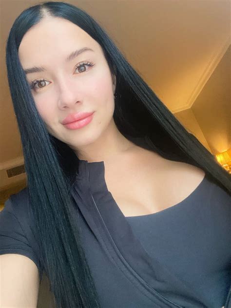 Natural Proud Brunette F R Sexyhair