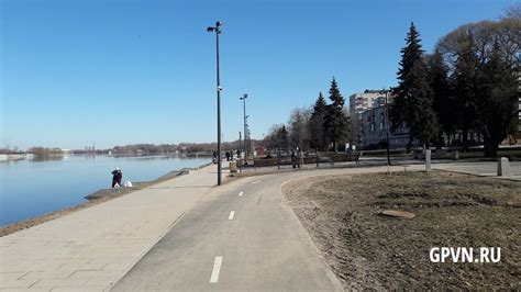 В Великом Новгороде под водой оказалась нижняя набережная Александра ...