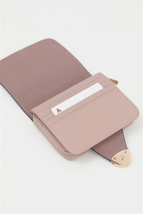 Женские сумки бренда Alessandro Beato купить в интернет-магазине BE NICE