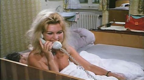 Naked Christiane Maybach in liebestollen Apothekerstöchter