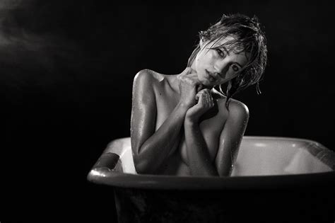 Naked Beatrice Brigitte Added By Gwen Ariano