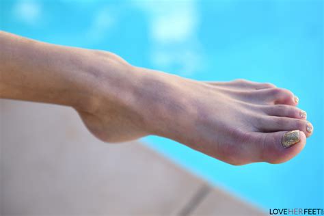 Caitlin Bell Neglected Housewife Caitlin Bell Neglected Housewife Porn Pic