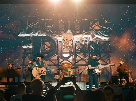 Brooks Dunn Brooks Dunn Close Their Extended Reboot Tour With All