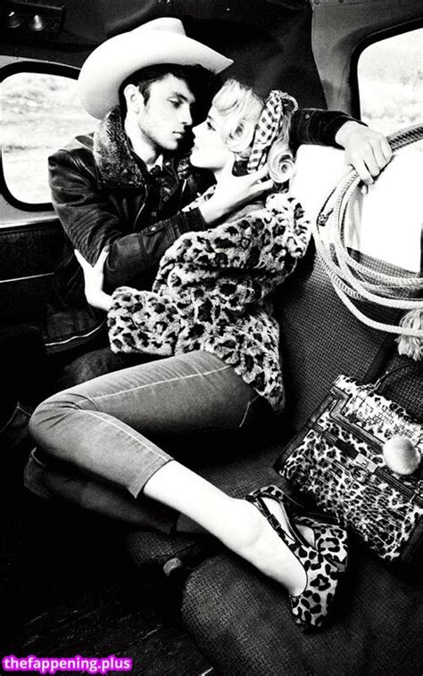 Amber Heard Amberheard Simp Chat Realamberheard Nude OnlyFans Photo The Fappening Plus