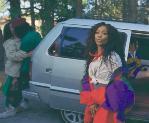 SZA's 'Broken Clocks' Video: 10 Easter Eggs You Missed