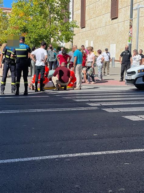 Herido Un Motorista Tras Chocar Contra Un Turismo En Mar A Auxiliadora