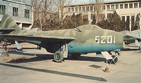 Миг-9 истребитель фотографии + описание + тактико-технические ...