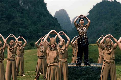 Nhạc Việt Đường đua gay cấn của các ngôi sao