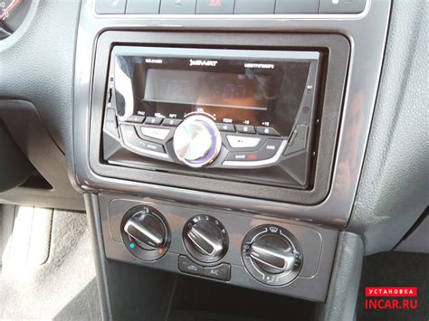 Установка автомагнитолы 2 Din SWAT WX-214UB в Volkswagen Polo - наши работы
