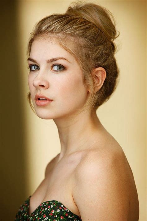 10 Hot Sexy Zsa Zsa Inci Burkle Bikini Pics