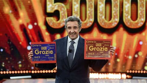 flavio insinna chiude  leredita grazie siete stati la mia