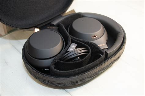 Беспроводные наушники Sony WH-1000XM4, черный WH1000XM4B.E — купить по ...