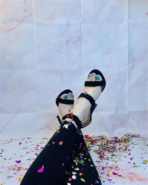 Happy New Year Nudes Heels NUDE PICS ORG