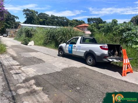 Asfalto Cede E Abre Grande Buraco Em Rua De Quiririm Quiririm News