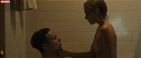 Naked Margot Robbie In Dreamland Iii