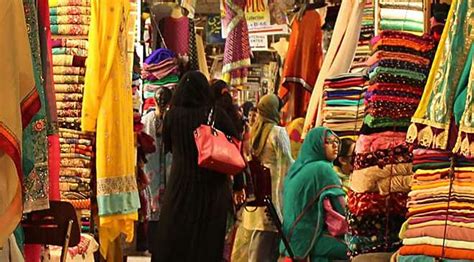 Karachis Meena Bazaar A Symbol Of Empowerment For Women 41 Off