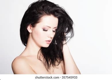 Portrait Beautiful Nude Girl Streaming Hair Foto De Stock Editar Ahora