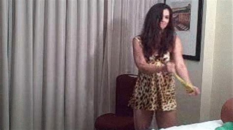 Tomiko Blowing And Popping Part WMV Balloon Babe Central Clips Sale