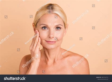 74 110 Naked Woman Blonde Images Stock Photos Vectors Shutterstock