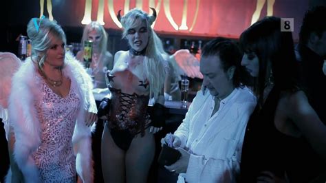 Eline De Munck Nude Pics P Gina