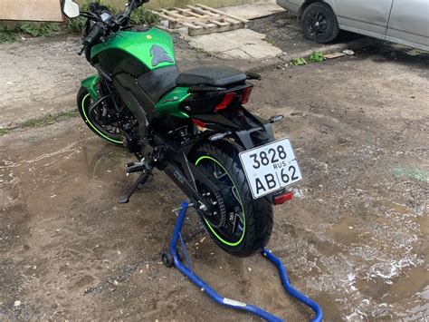 Купить б у Bajaj Dominar инжектор 6 передач в Рязани зелёный naked bike 2021 года на Авто ру ID