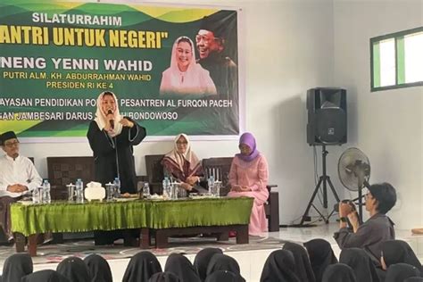 Kunjungi Ponpes Al Furqon Bondowoso Yenny Wahid Sebut Mahfud Md Dari